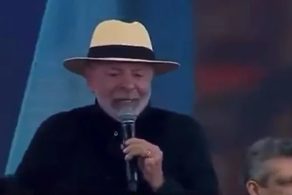 Imagem colorida do presidente do Brasil