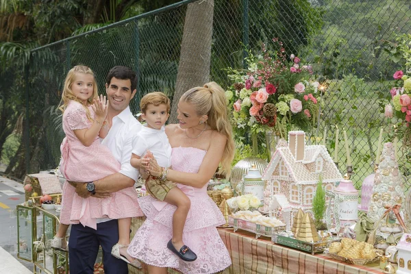 Isadora e Jorge Palhares celebram os filhos em festa luxuosa