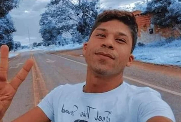 Filho foi encontrado pela mãe por meio de um vídeo