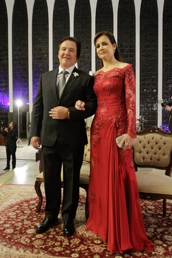 Jeovane de Morais e Rosane Pereira, pai do noivo e mãe da noiva Jeovane de Morais e Rosane Pereira, pai do noivo e mãe da noiva