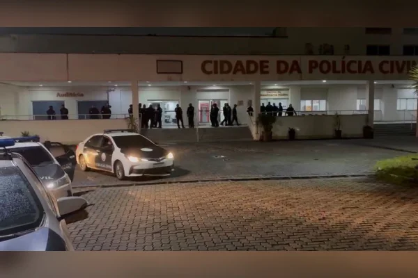 Quadrilha especializada em roubo e venda de carros clonados é alvo da PCERJ