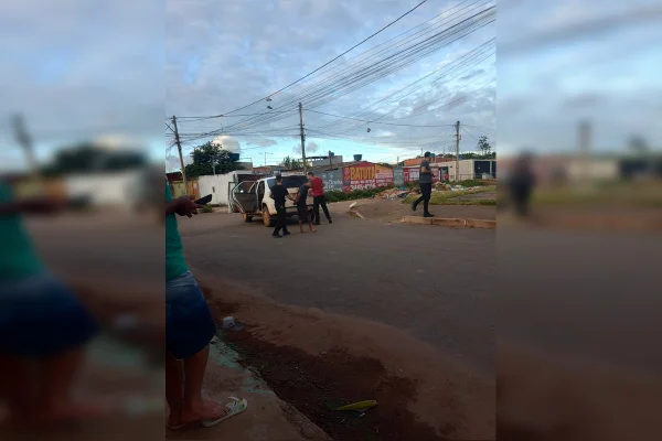 Homem é preso após matar amigo de infância a facadas no DF