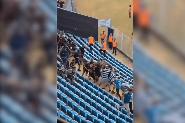 Torcedores de Avaí e Remo brigam na Ressacada pela Série B do Campeonato Brasileiro