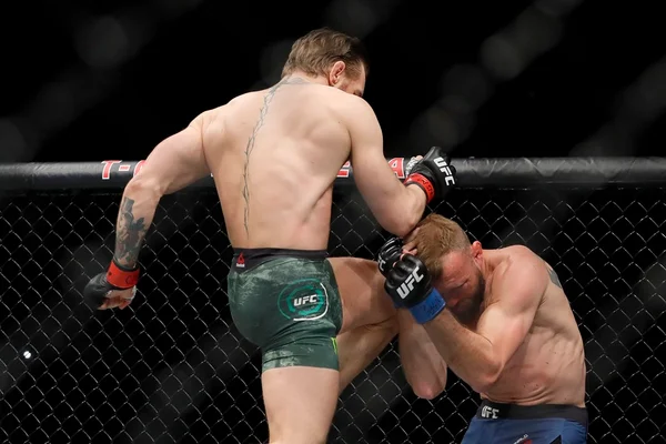 McGregor nocauteia Cerrone em 40s no UFC 246: “Fiz história”