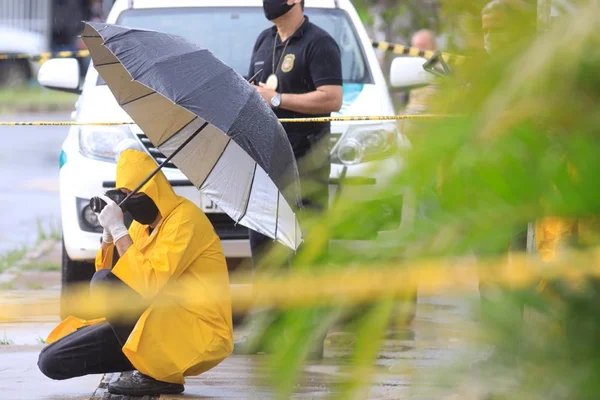 Corpo de homem é encontrado carbonizado e com facada no peito