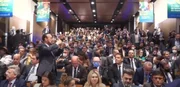 “Vocês votaram num cara do Centrão”, diz Bolsonaro a eleitores - imagem 4 “Vocês votaram num cara do Centrão”, diz Bolsonaro a eleitores - imagem 4