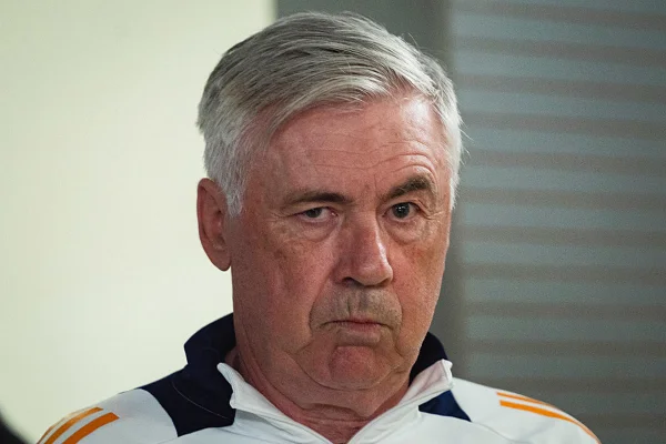 Imagem colorida de Carlo Ancelotti - Metrópoles