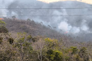 Pirenópolis enfrenta um novo incêndio florestal 