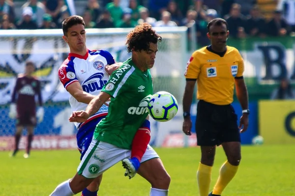 Em jogo ruim, Chapecoense e Bahia empatam e ampliam jejum de vitórias