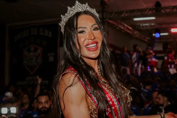 “Logo estarei de volta”, diz Gracyanne após homenagem da União da Ilha