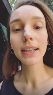 E também porque ela agora é uma nova mulher, uma mãe E também porque ela agora é uma nova mulher, uma mãe