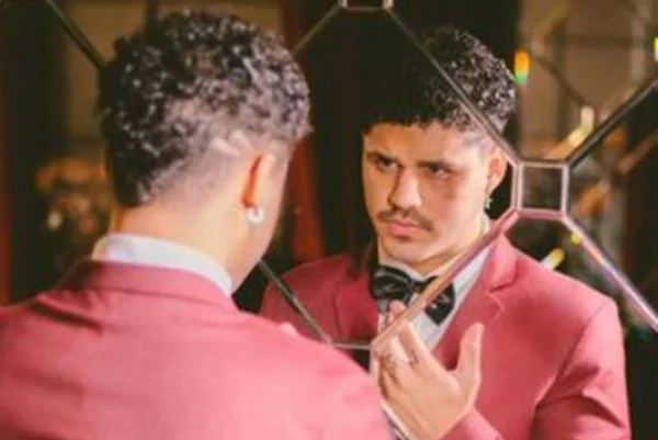 Das batalhas de rima para música: MC Alves se destaca no rap nacional