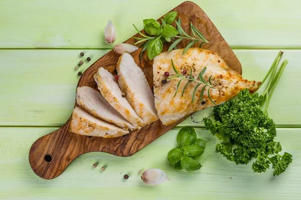 Com embargo da UE, preço do frango pode cair no Brasil