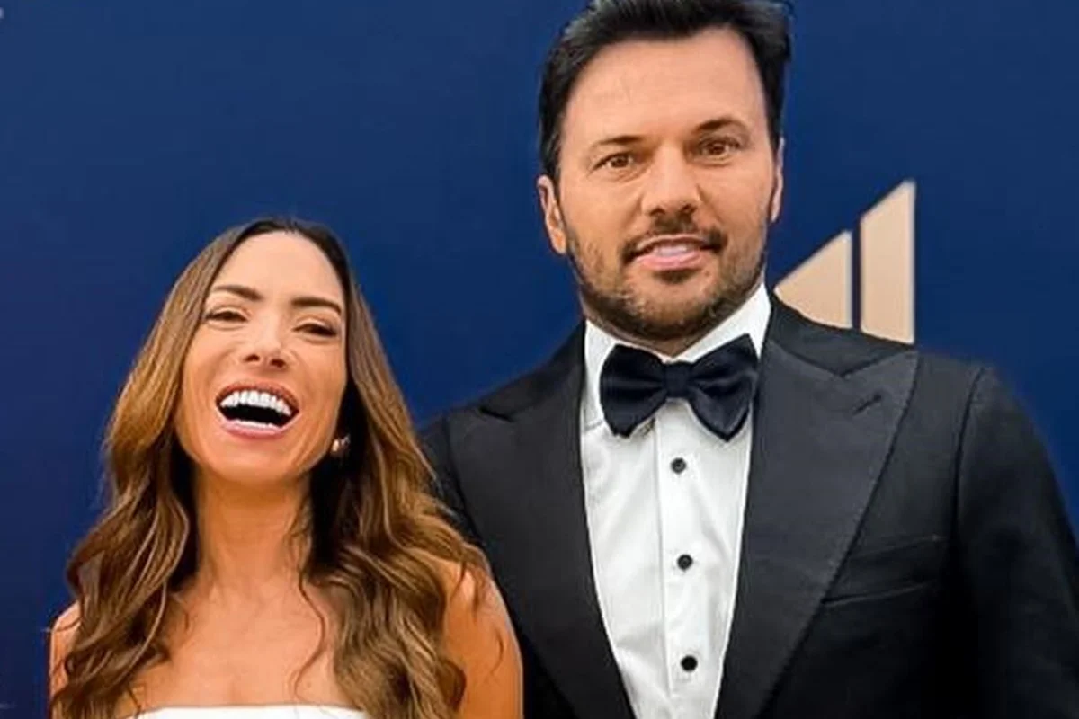 Internautas reagiram à piada de Léo Lins sobre Patrícia Abravanel e Fábio Faria Internautas reagiram à piada de Léo Lins sobre Patrícia Abravanel e Fábio Faria