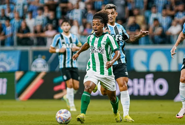 Vídeo: Grêmio derrota o Juventude na primeira semifinal do Gaúcho