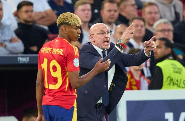 Vai jogar? Yamal tem status definido para estreia da Espanha na Copa
