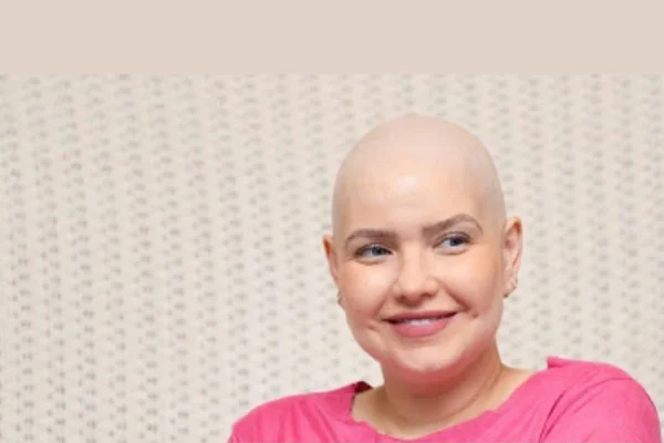 Cantora gospel celebra remissão do câncer diagnosticado na gravidez