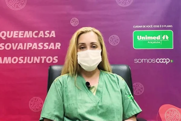 Direto desabafa e fala sobre crise na saúde