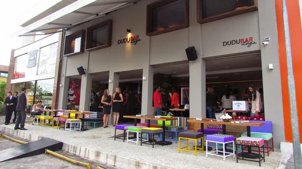 Ladrões roubam R$ 29 mil do Dudu Bar Lago