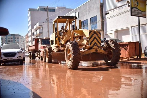 Com R$ 319,8 bilhões em caixa, estados ampliam obras em ano eleitoral