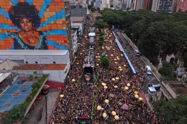 Foto colorida aérea do Bloco Acadêmcos do Baixo Augusta no centro de São Paulo