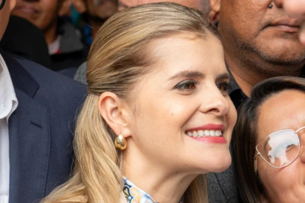 Laura Fernández, nova presidente da Costa Rica