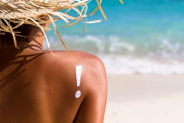Para cada área do corpo um tipo de protetor solar específico. Veja