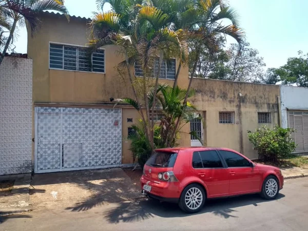 casa invadida na Asa Norte