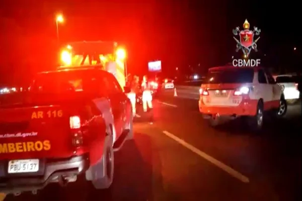 Motociclista morre em acidente de trânsito com caminhão no DF