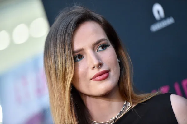 Bella Thorne revela ser pansexual: “Não sabia, alguém me explicou”