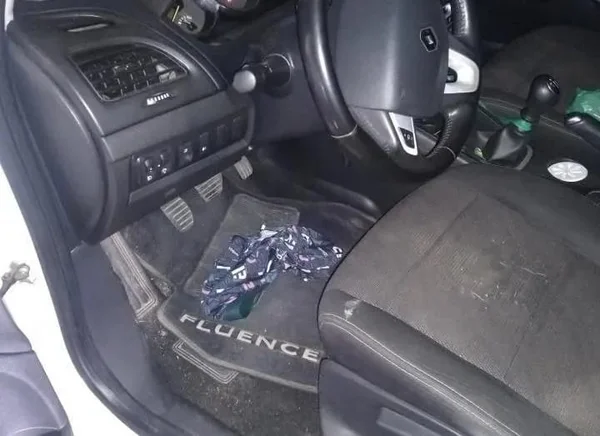 Padrasto é encontrado sem cueca com enteada de 11 anos em carro