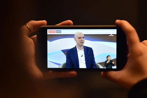Roda Viva: “Bolsonaro não é risco à democracia”, diz Bruno Covas