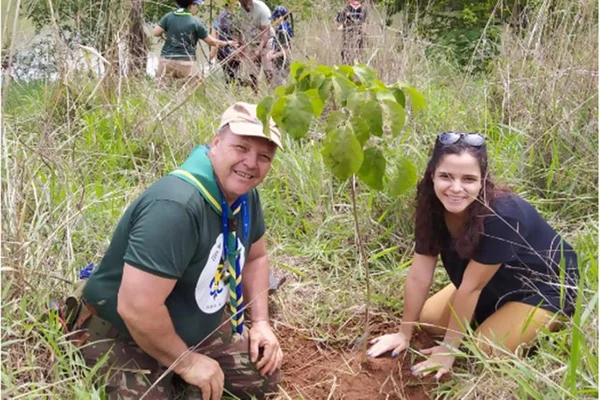 Após morte repentina, amigos homenageiam “guardião da mata” de condomínio do DF