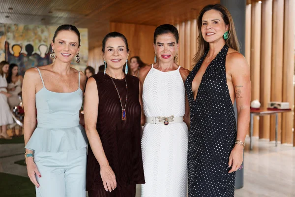 Vivianne Piquet abre a casa para lançamento de Silvia Furmanovich