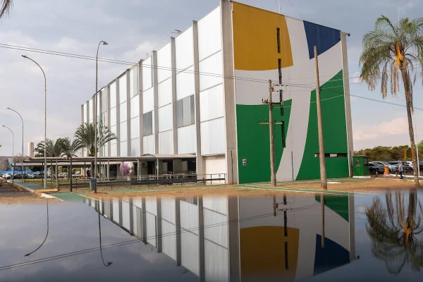 Fachada do predio da terracap em brasilia