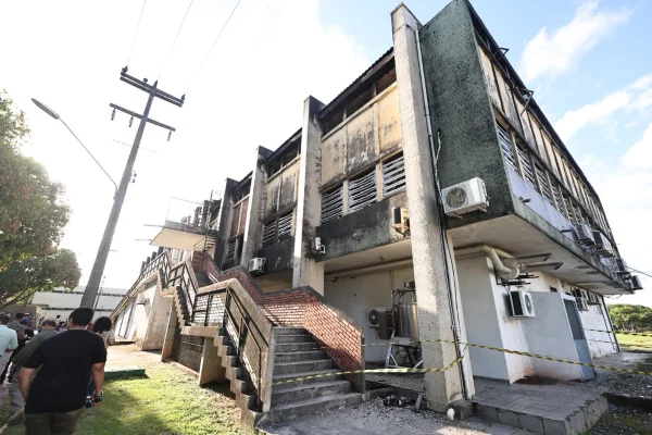 Incêndio na Universidade Federal de Pernambuco (UFPE)