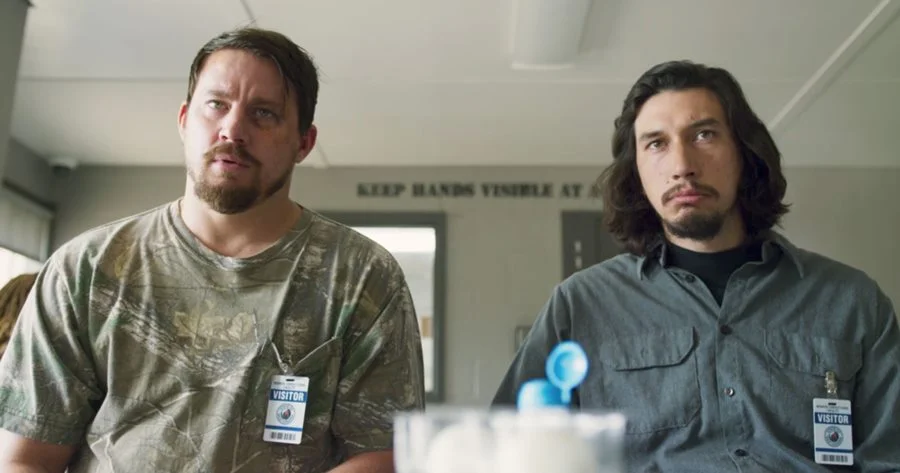 Comédia ligeirinha do diretor Steven Soderbergh, <b> Logan Lucky - Roubo em Família </b>sai dos circuitos de cinema comercial para ganhar as telas domésticas no finalzinho do mês, dia 27/12 Comédia ligeirinha do diretor Steven Soderbergh, <b> Logan Lucky - Roubo em Família </b>sai dos circuitos de cinema comercial para ganhar as telas domésticas no finalzinho do mês, dia 27/12
