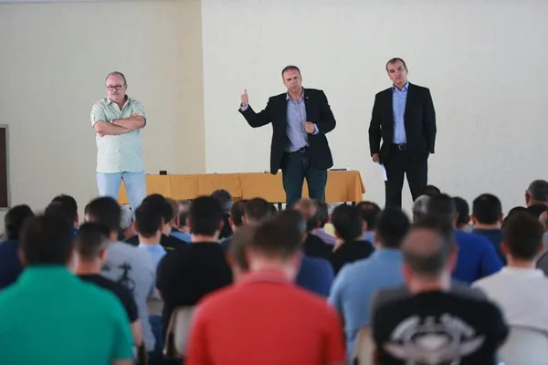 PMs pressionam para conquistar isonomia salarial com a Polícia Civil