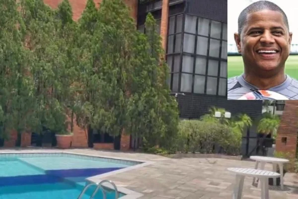 Área externa de piscina do condomínio onde Marcelinho Carioca (no detalhe) teve que leiloar apartamento por dívida, na Mooca - Metrópoles