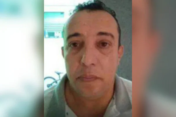 Imagem colorida de Ivan Garcia Arruda, conhecido como "Degola", apontado como líder do PCC - Metrópoles