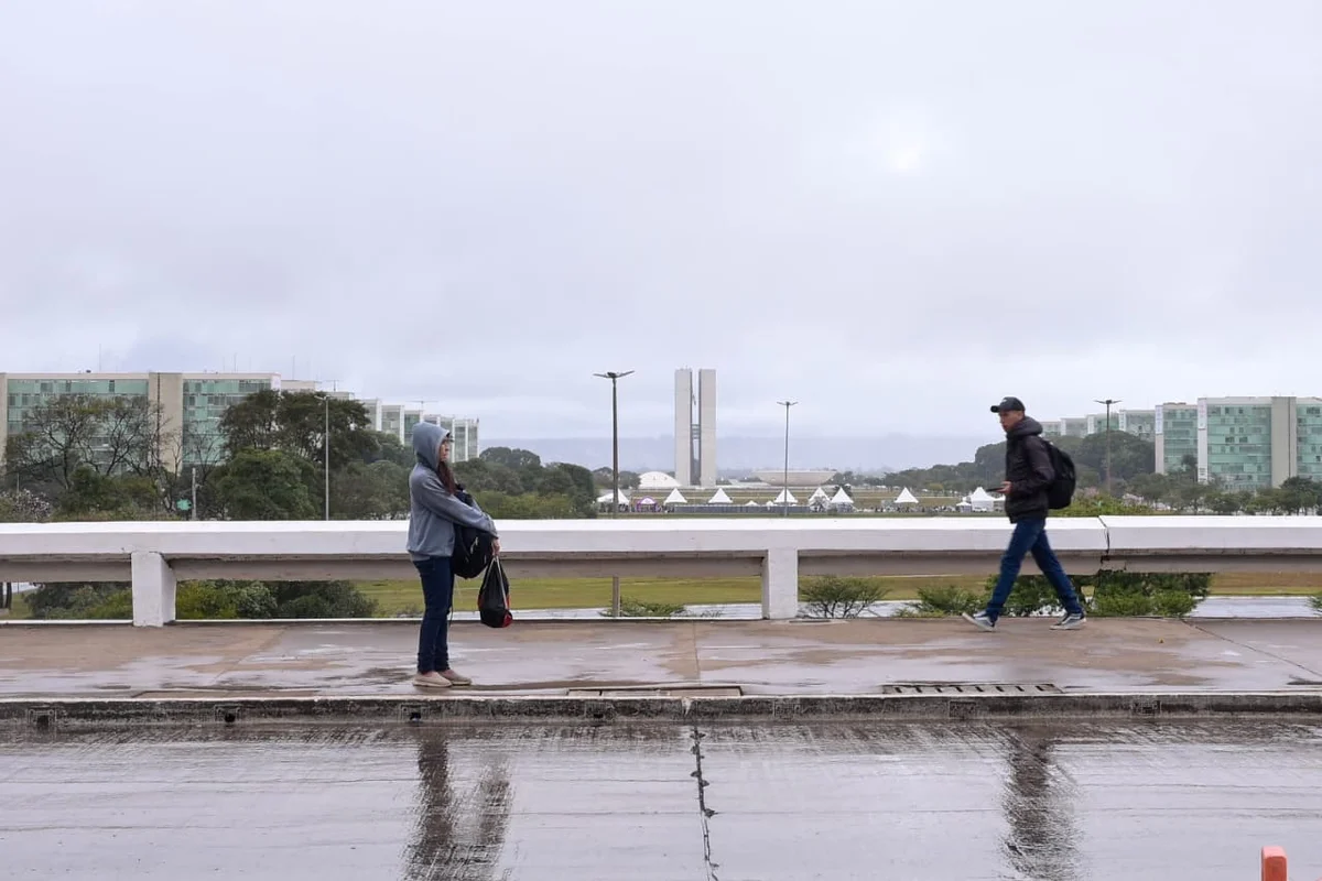 7 de Setembro no DF tem alerta de perigo potencial para tempestades