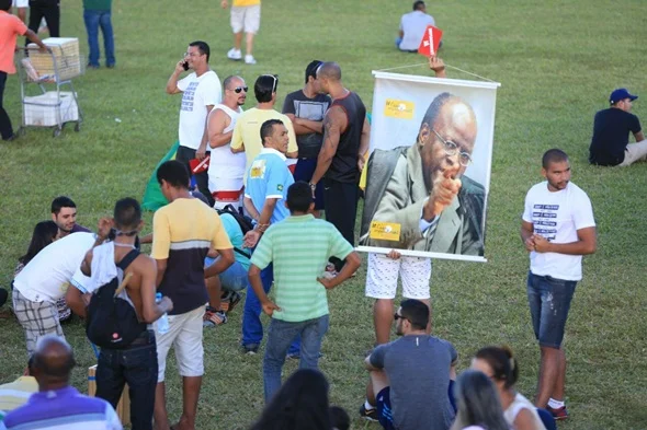 Contra a nova quadra, moradores da Octogonal fazem “protesto verde”