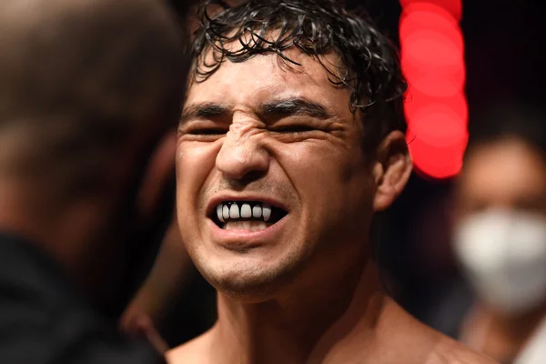 Diego Sanchez deixa o UFC