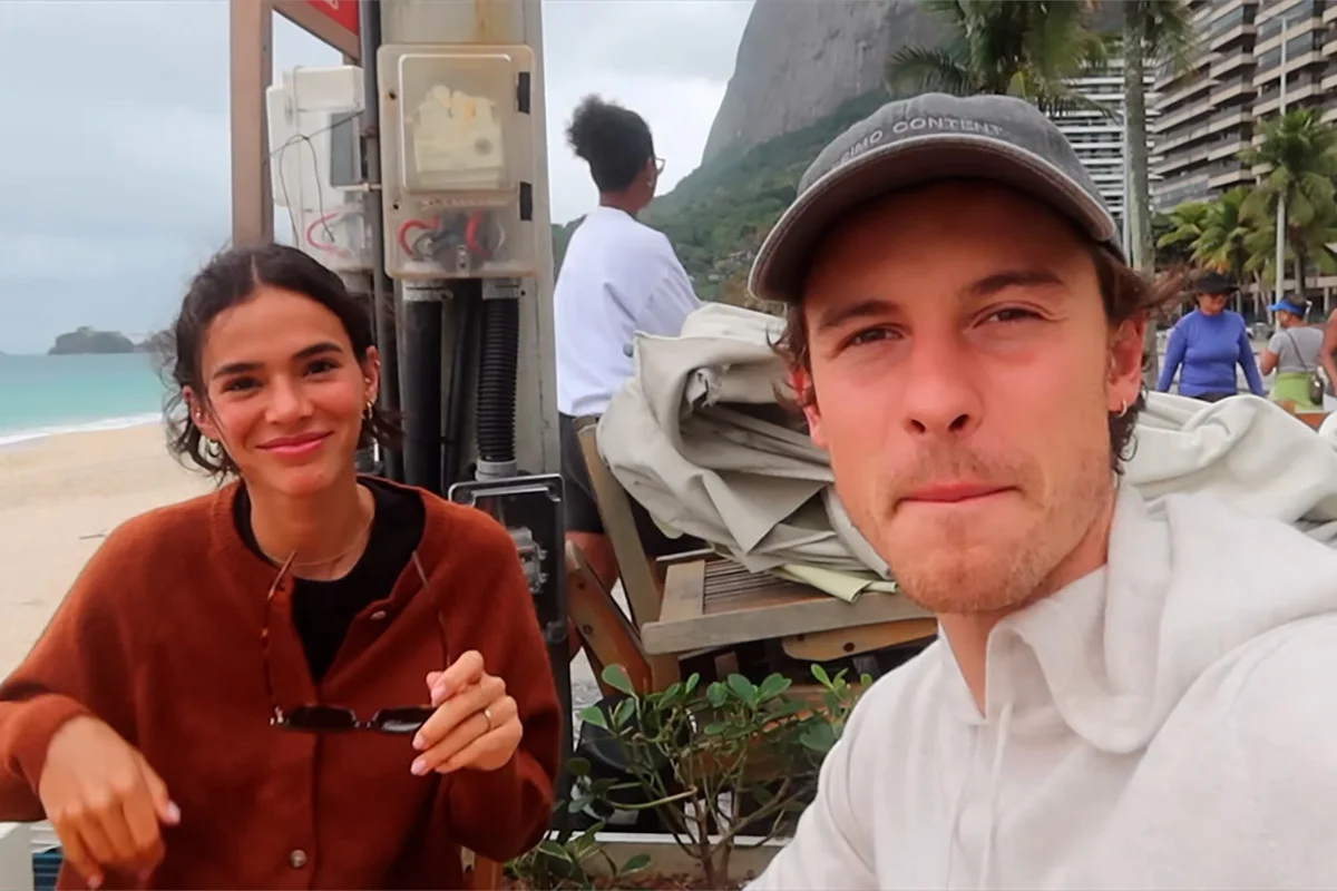Bruna Marquezine responde declaração de Shawn Mendes após foto apagada