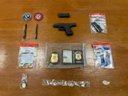 Material apreendido na residência do empresário investigado, no bairro de Jacarepaguá. Material apreendido na residência do empresário investigado, no bairro de Jacarepaguá.