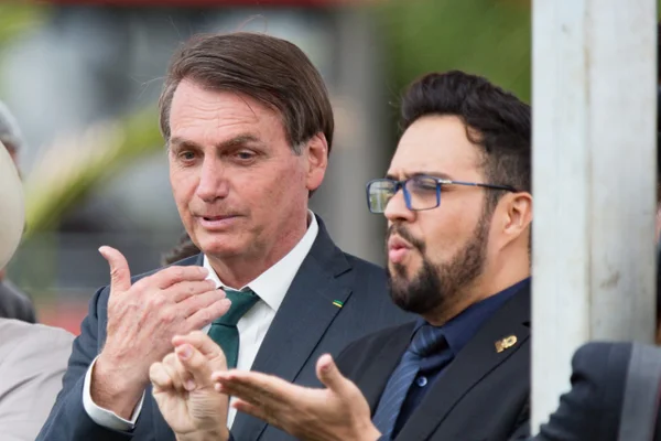 Bolsonaro sobre Witzel: “Quer ferir reputação da minha família”