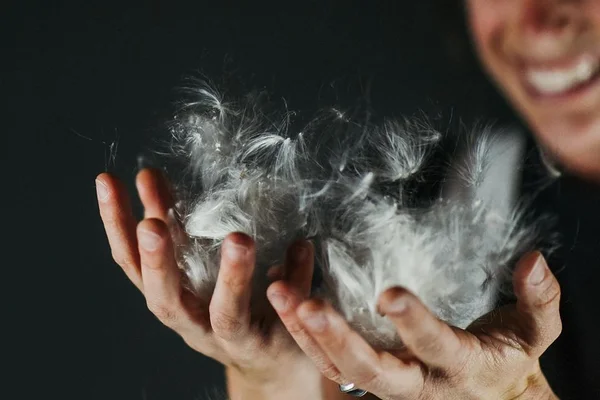 Conheça a fibra natural Milkweed e sua importância para a moda