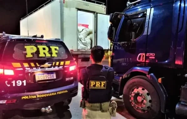 PRF apreende 27 toneladas de camarão sem nota fiscal na Bahia