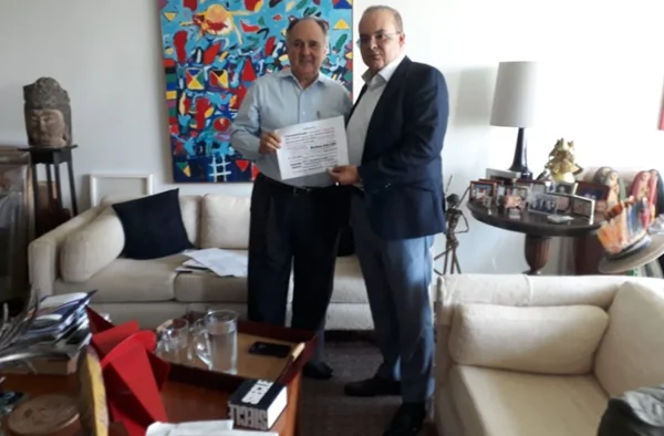“Ele é um bom nome”, diz Cristovam após receber visita de Ibaneis