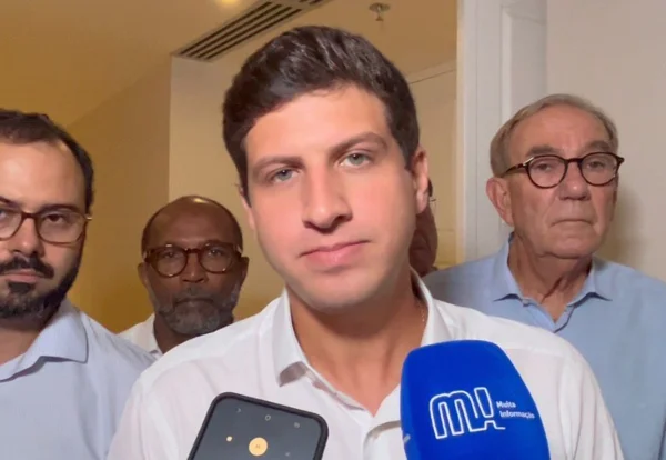 João Campos reage à sinalização de Lula sobre Alckmin no governo de SP